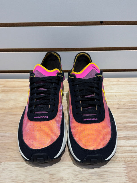 Nike Waffle One Active Fuchsia (Women's) Sz 10.5M / 12W