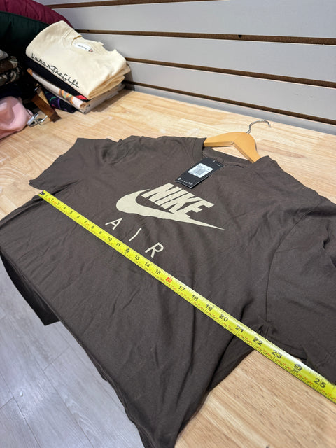The Nike Tee Baroque Brown Sz XL