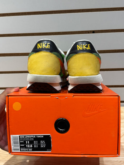 Nike LD Waffle sacai Green Gusto Sz 11