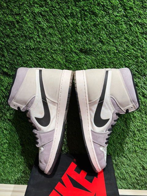 Jordan 1 Retro High Element Gore-Tex Light Bone Sz 10.5