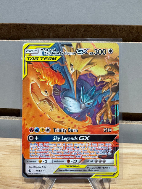 Pokémon Moltres & Zapdos & Articuno GX - Hidden Fates (HIF)