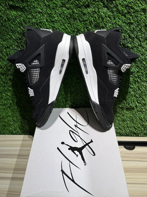 Jordan 4 Retro White Thunder Sz 10.5M