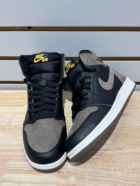 Jordan 1 Retro High OG Palomino (GS) Sz 6Y