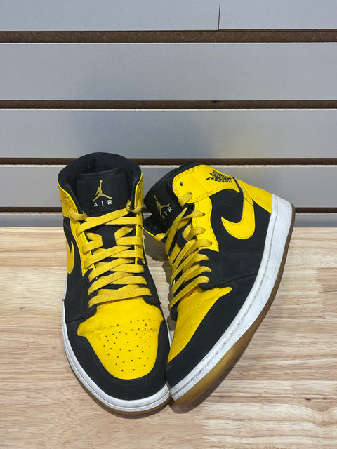 Jordan 1 Retro Mid New Love (2017) Sz 9