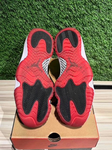 Jordan 11 Retro Playoffs Bred (2019) Sz 9M