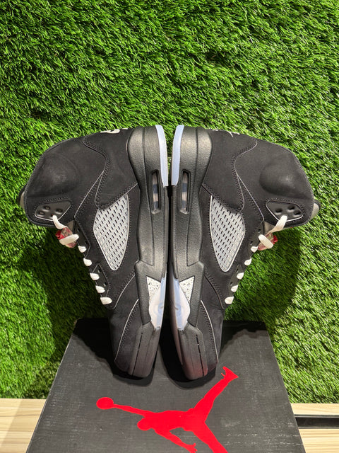 Jordan 5 Retro OG Black Metallic Reimagined Sz 10.5M.
