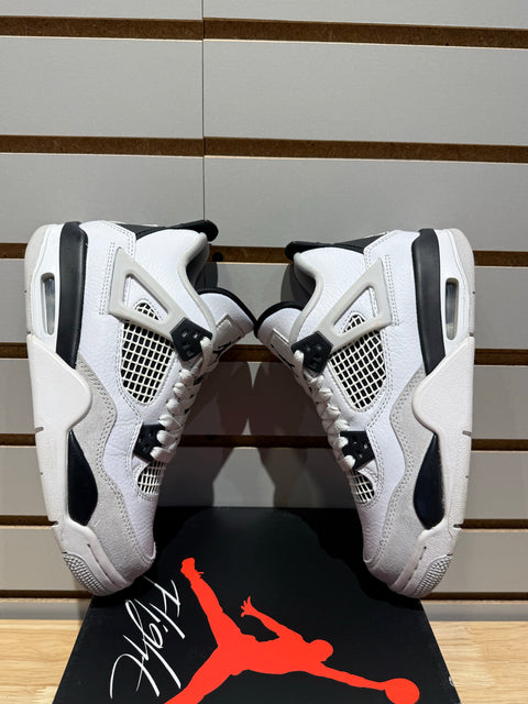 Jordan 4 Retro Military Black (GS) Sz 4M
