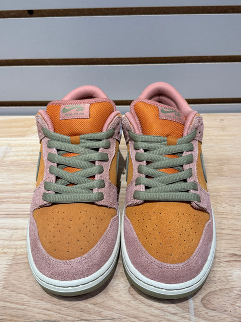 Nike SB Dunk Low Red Stardust Sz 9M