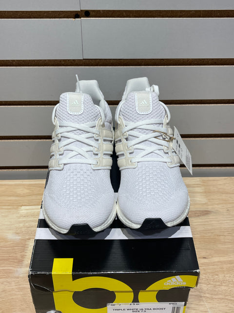 adidas Ultra Boost 5.0 DNA Triple White Sz 7.5