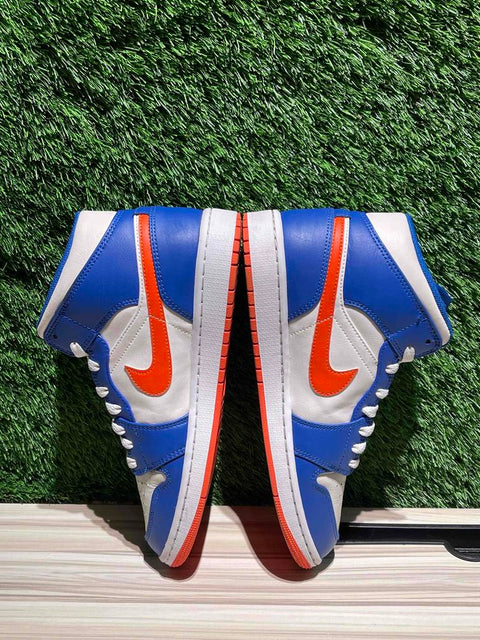 Jordan 1 Mid Knicks Sz 9M