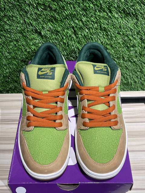 Nike SB Dunk Low Escargot Sz 10.5
