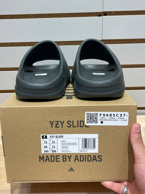 adidas Yeezy Slide Dark Onyx Sz 11