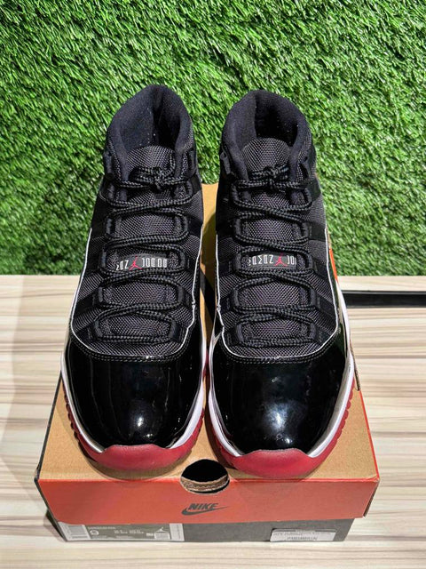 Jordan 11 Retro Playoffs Bred (2019) Sz 9M