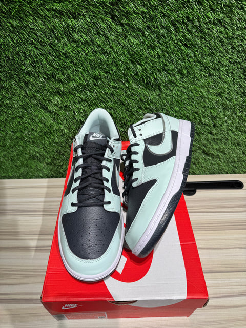 Nike Dunk Low Dark Smoke Grey Barely Green Sz 12