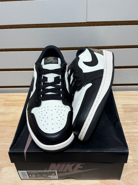 Jordan 1 Retro Low OG Mocha Sz 12