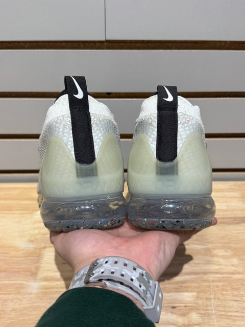 Nike Air VaporMax 2021 FK White Black Metallic Silver Sz 13