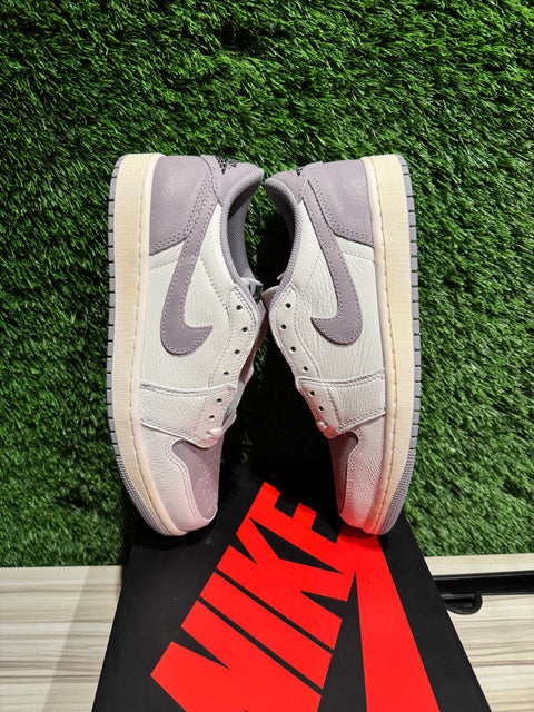 Jordan 1 Retro Low OG Atmosphere Grey Sz 7.5M