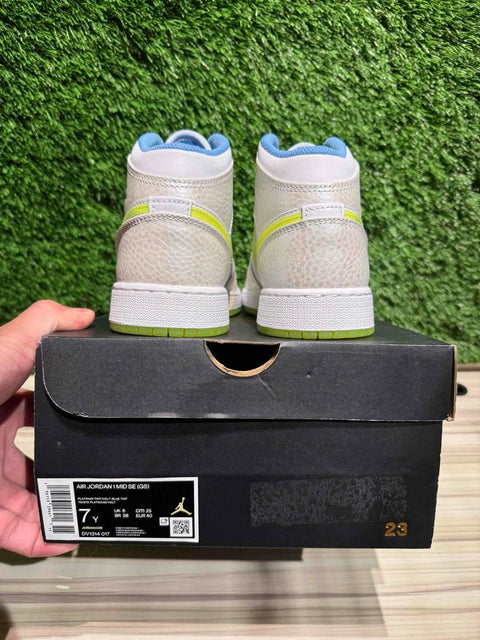 Jordan 1 Mid SE Warped Swoosh (GS) Sz 7Y