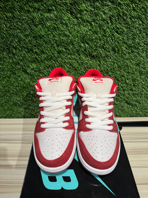 Nike SB Dunk Low Valentine's Day (2014) Sz 10