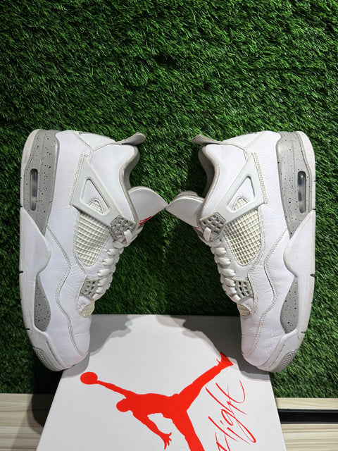 Jordan 4 Retro White Oreo (2021) Sz 10.5M..