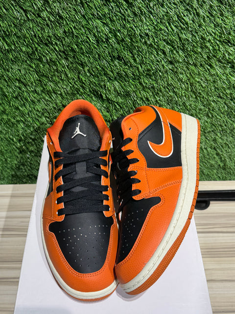 Jordan 1 Low SE Sport Spice (Women's) Sz 11.5W