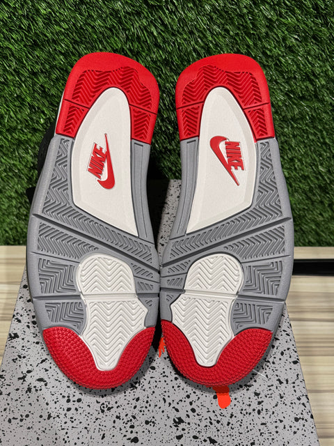 Jordan 4 Retro Bred Reimagined Sz 8.5