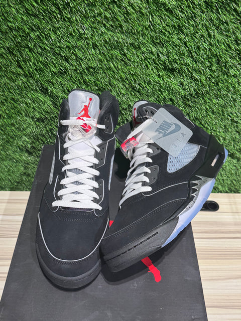 Jordan 5 Retro OG Black Metallic Reimagined Sz 11.5M