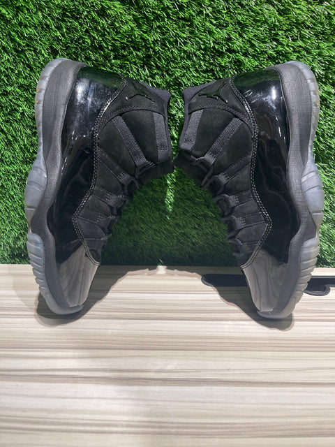 Jordan 11 Retro Cap and Gown Sz 8M