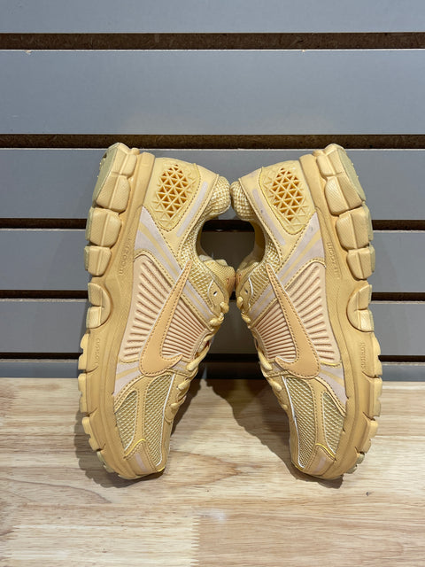 Nike Zoom Vomero 5 Celestial Gold Sz 6.5M