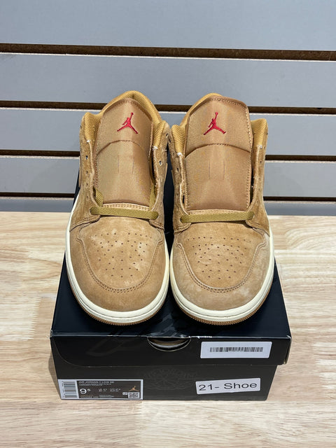 Jordan 1 Low SE Flax Sz 9.5