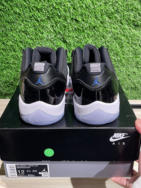 Jordan 11 Retro Low Space Jam Sz 12M