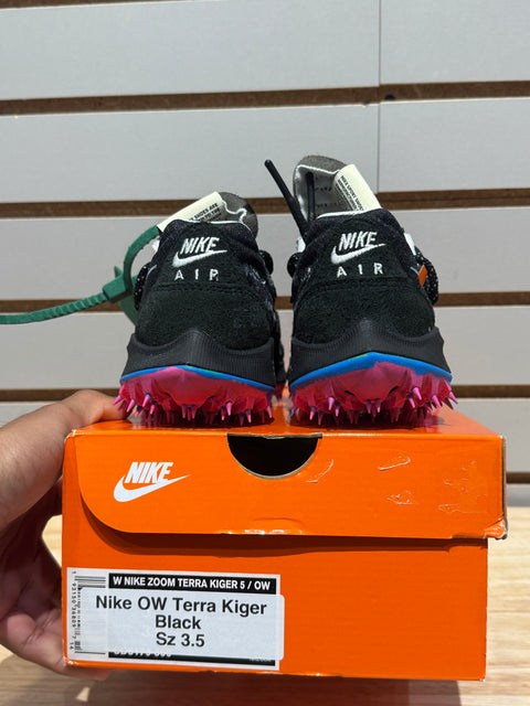 Nike Zoom Terra Kiger 5 Off-White Black (Women's) Sz 3.5M / 5W