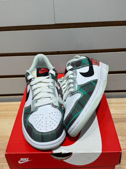 Nike Dunk Low Tartan Plaid (GS) Sz 3.5Y
