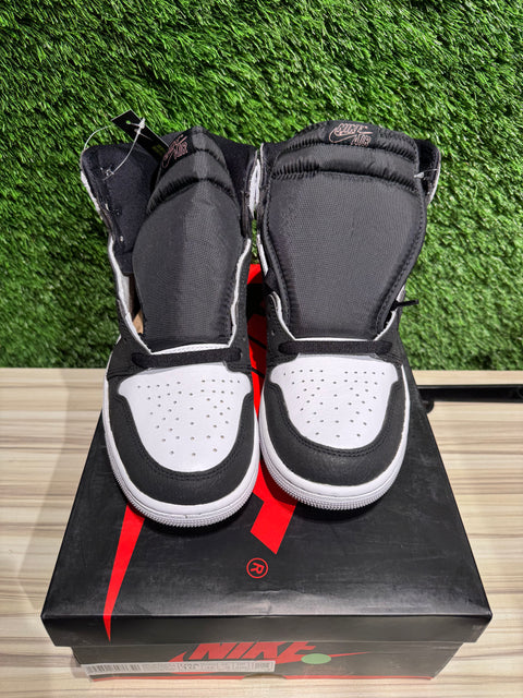 Jordan 1 Retro High OG Bleached Coral Sz 10M