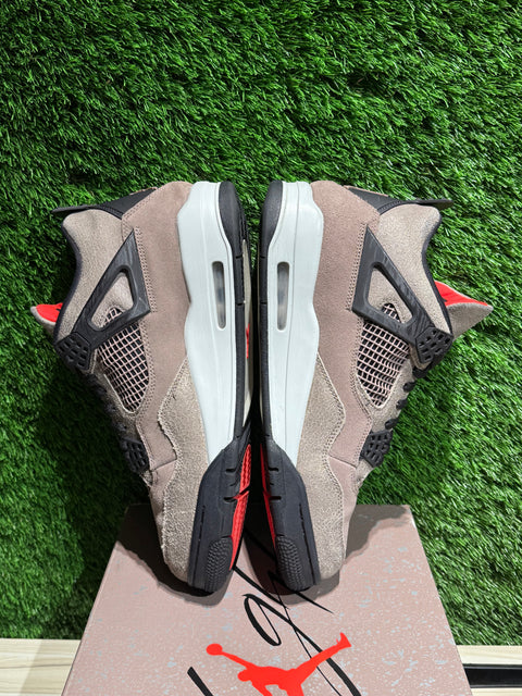 Jordan 4 Retro Taupe Haze Sz 11M.