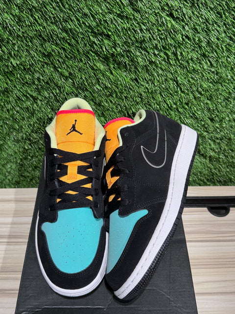 Jordan 1 Low Aurora Green (GS) Sz 7Y