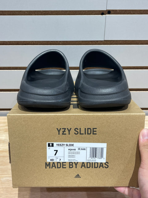 adidas Yeezy Slide Onyx Sz 7
