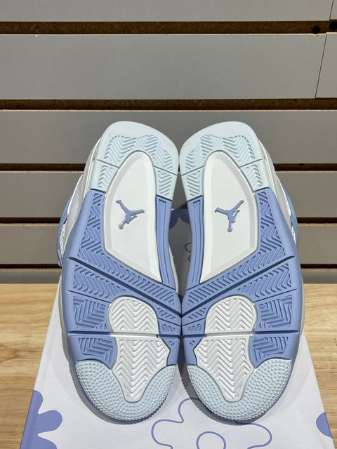 Jordan 4 Retro Forget Me Not (Women's) Sz 6.5W/5M