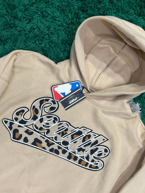 Seattle Mariners Pro Standard Leopard Logo Hoodie NWT Cream Pullover Sweatshirt