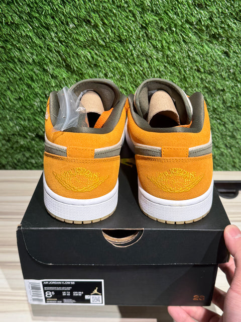 Jordan 1 Low SE Light Curry Sz 8.5