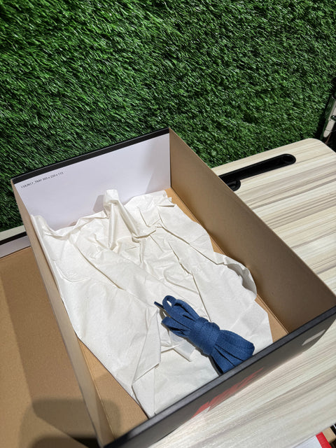 Jordan 1 Retro Low OG Mystic Navy Sz 7.5M