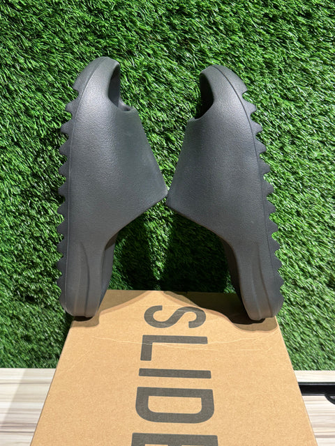 adidas Yeezy Slide Dark Onyx Sz 9