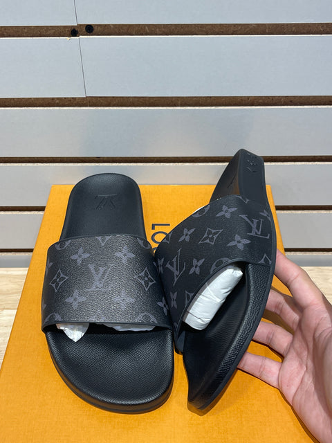 Louis Vuitton Waterfront Mule Monogram Eclipse Sz 9