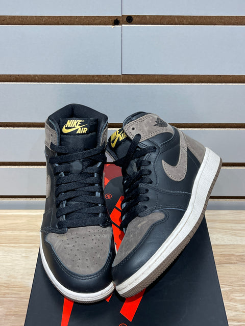 Jordan 1 Retro High OG Palomino (GS) Sz 4Y