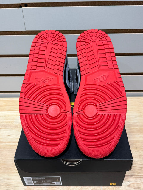 Jordan 1 Mid Bred Shadow Sz 9.5