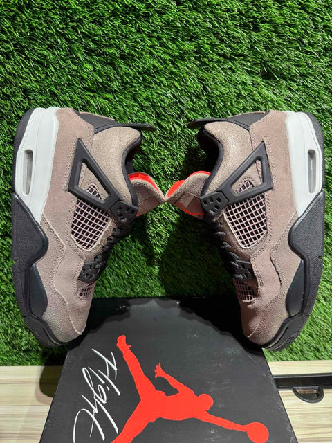 Jordan 4 Retro Taupe Haze (GS) Sz 5Y/6.5W