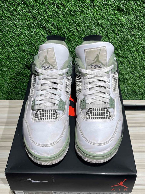 Jordan 4 Retro Seafoam (Women's) Sz 10.5M.