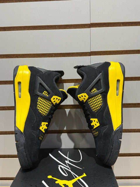 Jordan 4 Retro Thunder (2023) (GS) Sz 6Y