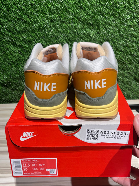 Nike Air Max 1 Designed by Japan (Women's) Sz 10M/11.5W