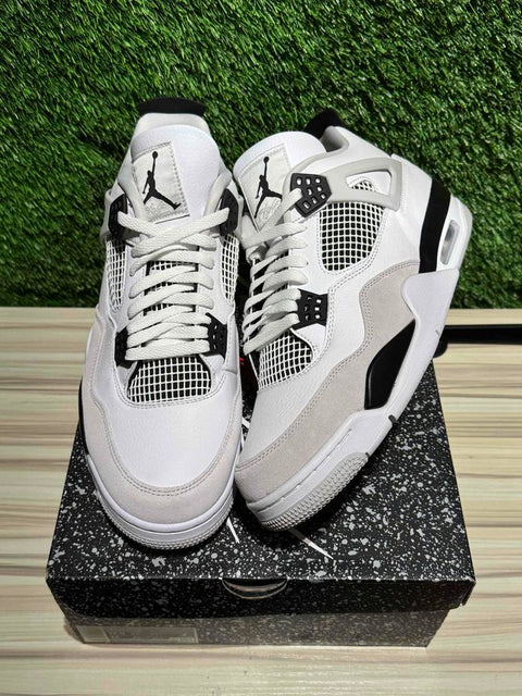 Jordan 4 Retro Military Black Sz 12.5.